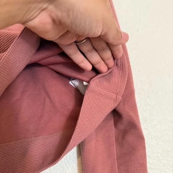 Vuori Bayview Hoodie Pullover Top Women's Sz Xs Rosewood Thermal Knit - Picture 9 of 14